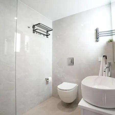 Апартаменти 2bb Luxury Ii - Jacuzzi, Parking, *